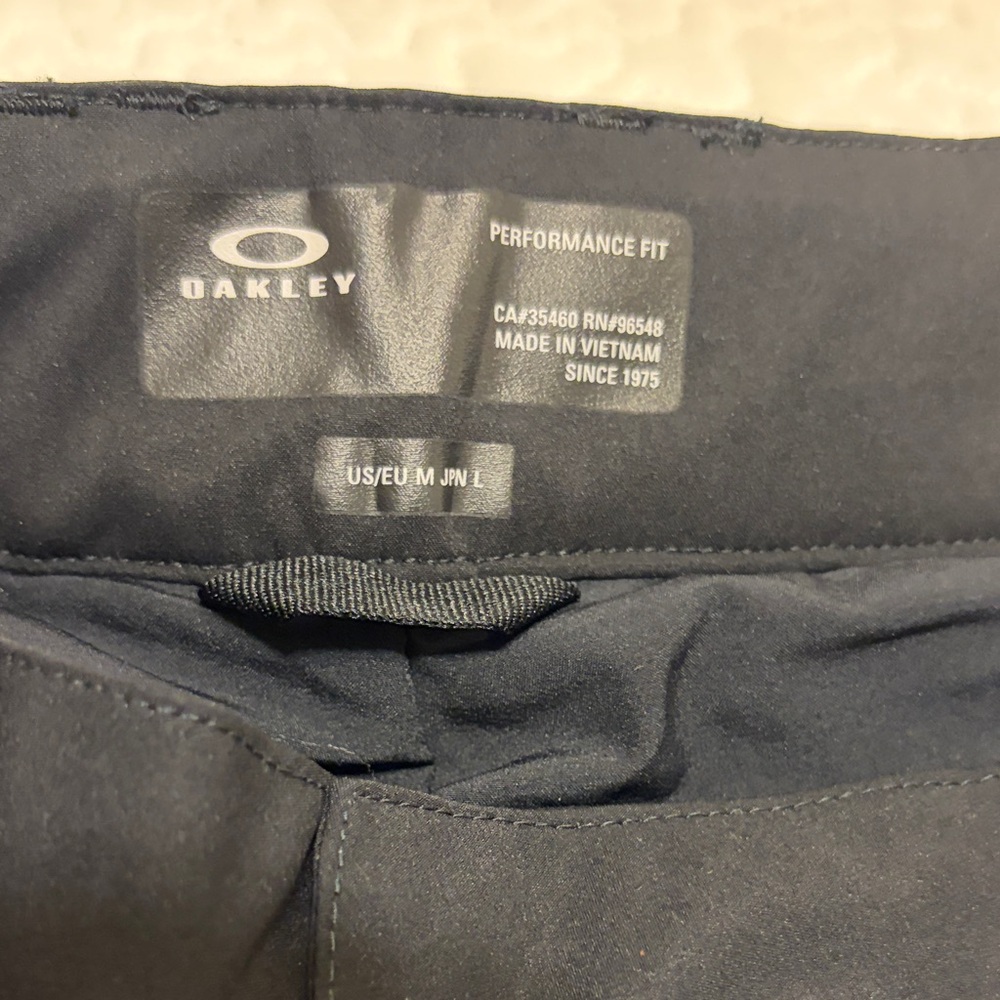 Oakley Performance Black stretch soft shell insul… - image 3